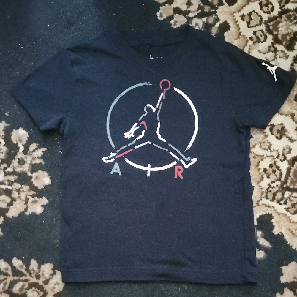 🏀Boy's Jordan Kids Black T-Shirt; Size: 7